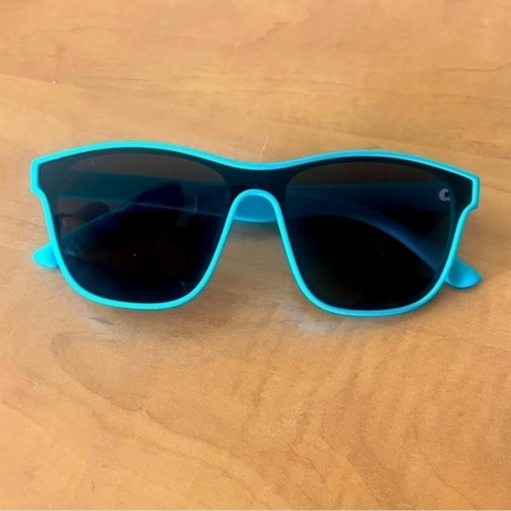 NEW Square Polarized Sunglasses Men and Women - One-piece Lens Shades UV400